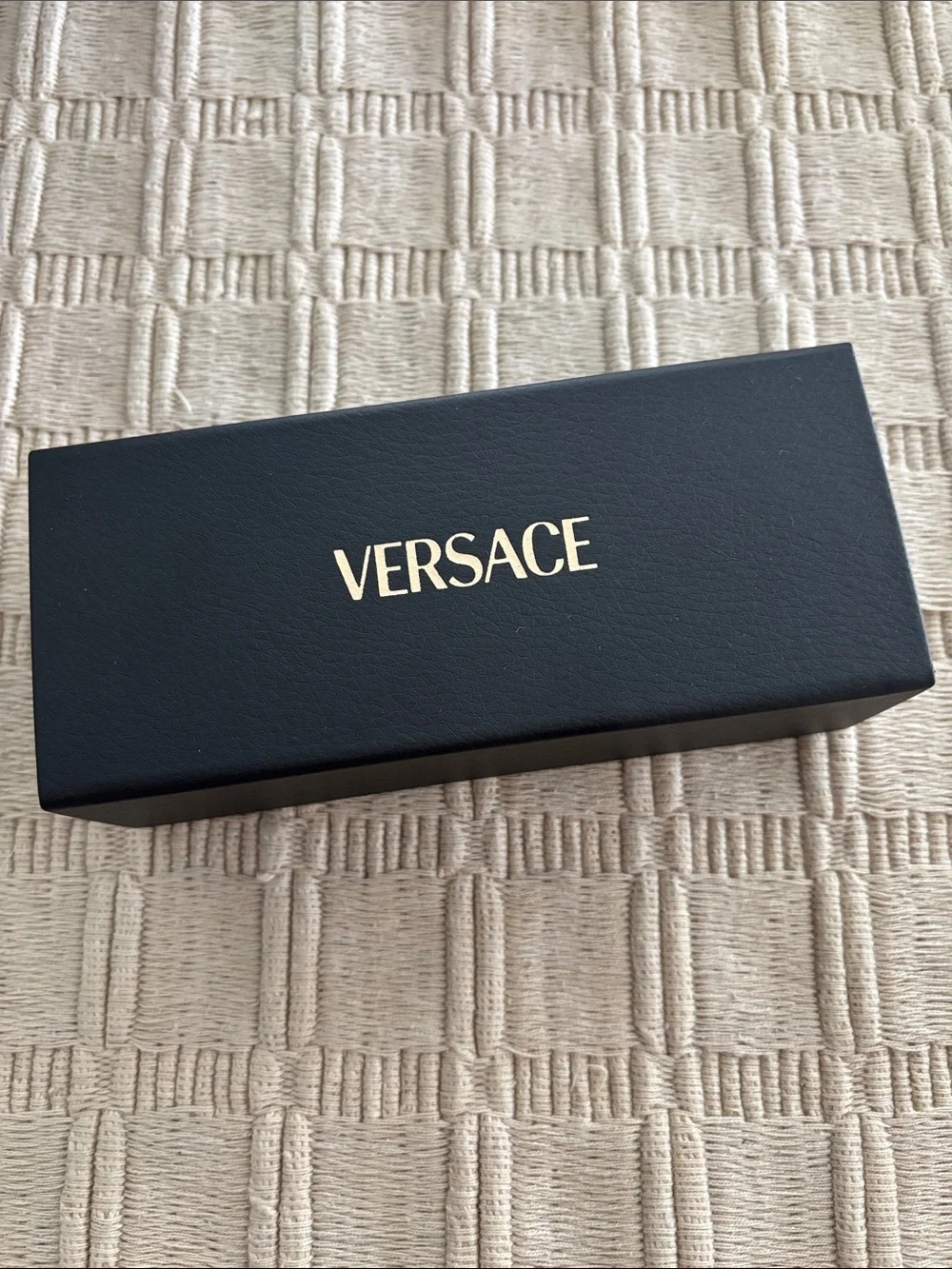Versace welcome am